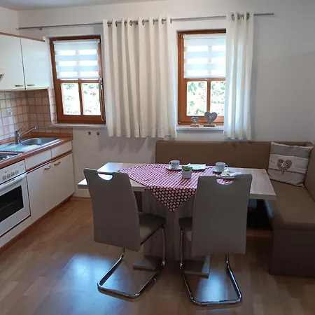 Butterfly Apartment Lam